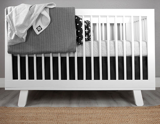 Dashing Deluxe Crib Bedding Set (low stock)