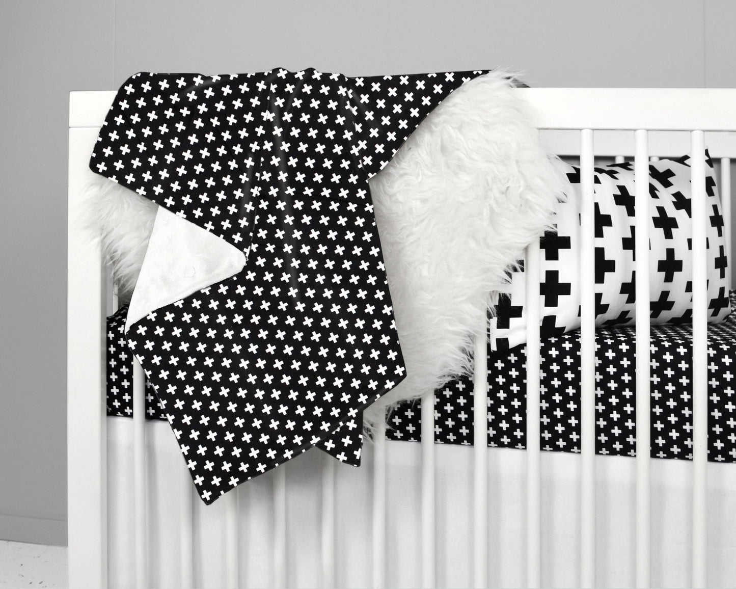 Lina Classic Crib Bedding Set